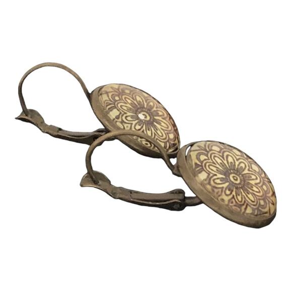 Vintage Inspired Yoga Bohemian Lotus Flower Brass Pierced Earrings - Picture 6 of 8